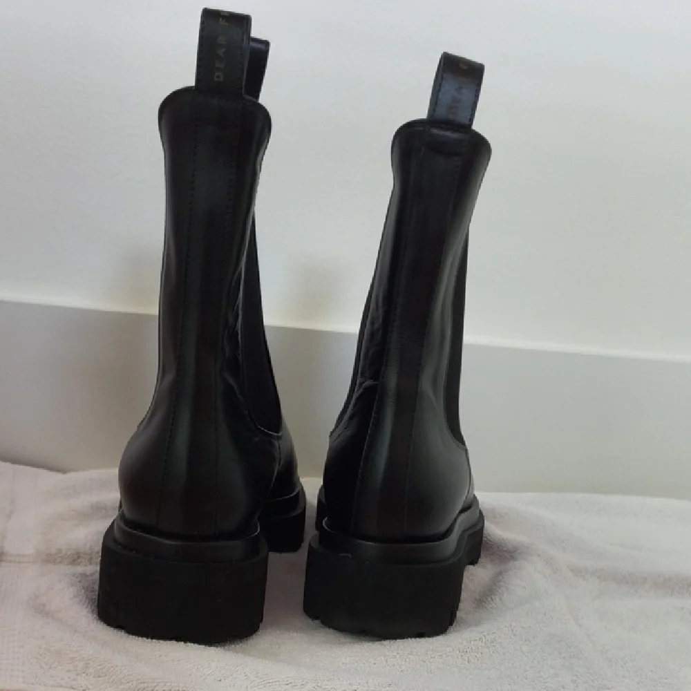 Dear Frances Tony Black Leather Ankle Chelsea Boots, Size 37 - Picture 7 of 11